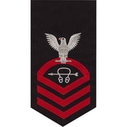 Navy E7 MALE Rating Badge: Sonar Technician - seaworthy red on blue